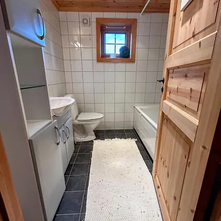 11 Beds - Close To Alpine, Cross-country And Shops *