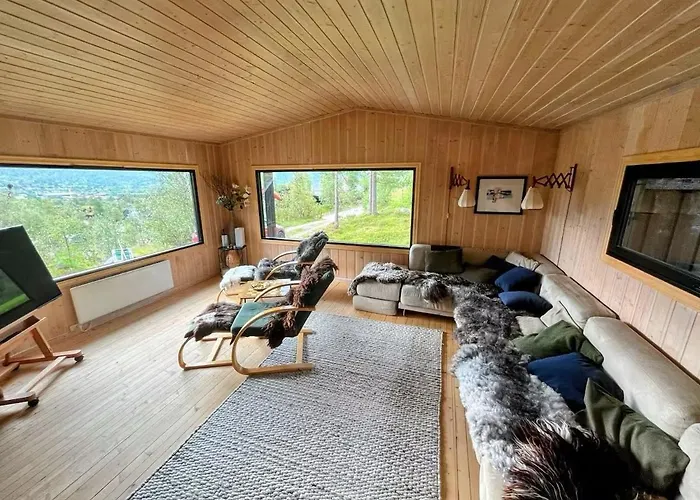 11 Beds - Close To Alpine, Cross-country And Shops *